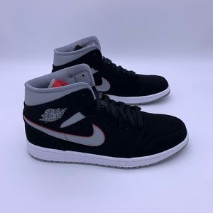 Air Jordan 1 Mid “Particle Grey”